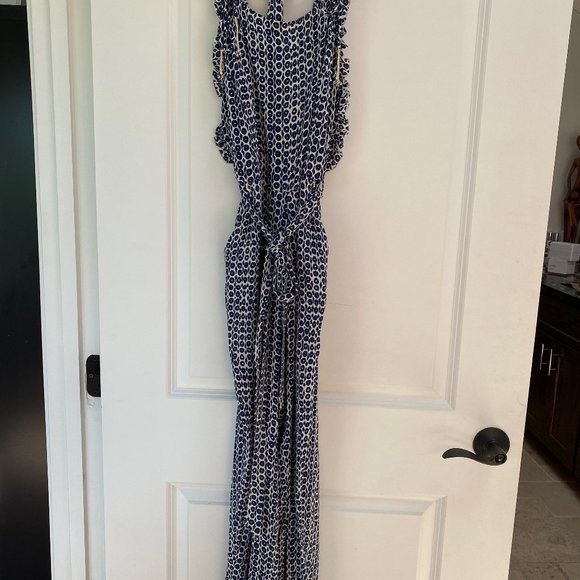 XS Jumpsuit - Picture 2 of 4